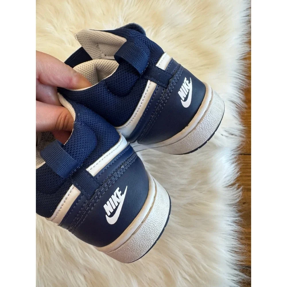 Nike‎ navy mid top size 3Y